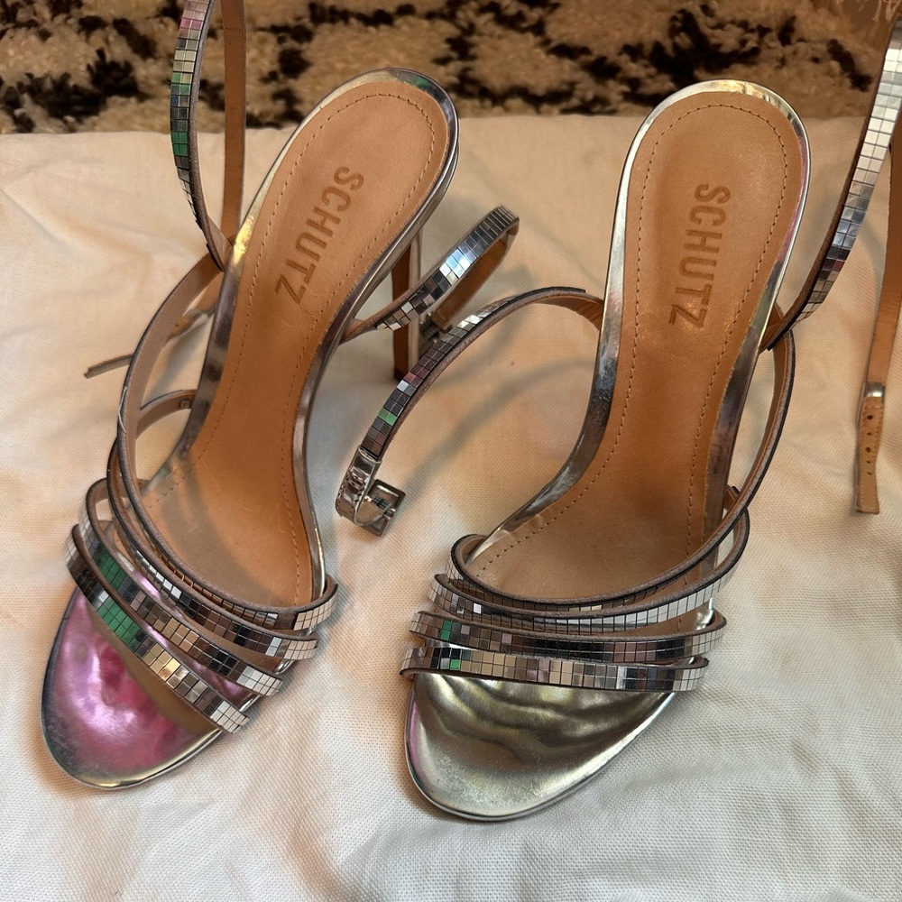 Schultz size 8B heels. 4” heel. Worn only once. Minor scuffing.